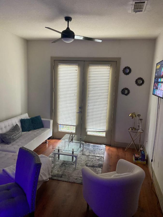 Appartamento 1Bd Gorgeous Loft In Buckhead Free Wi-Fi, Parking Atlanta Esterno foto