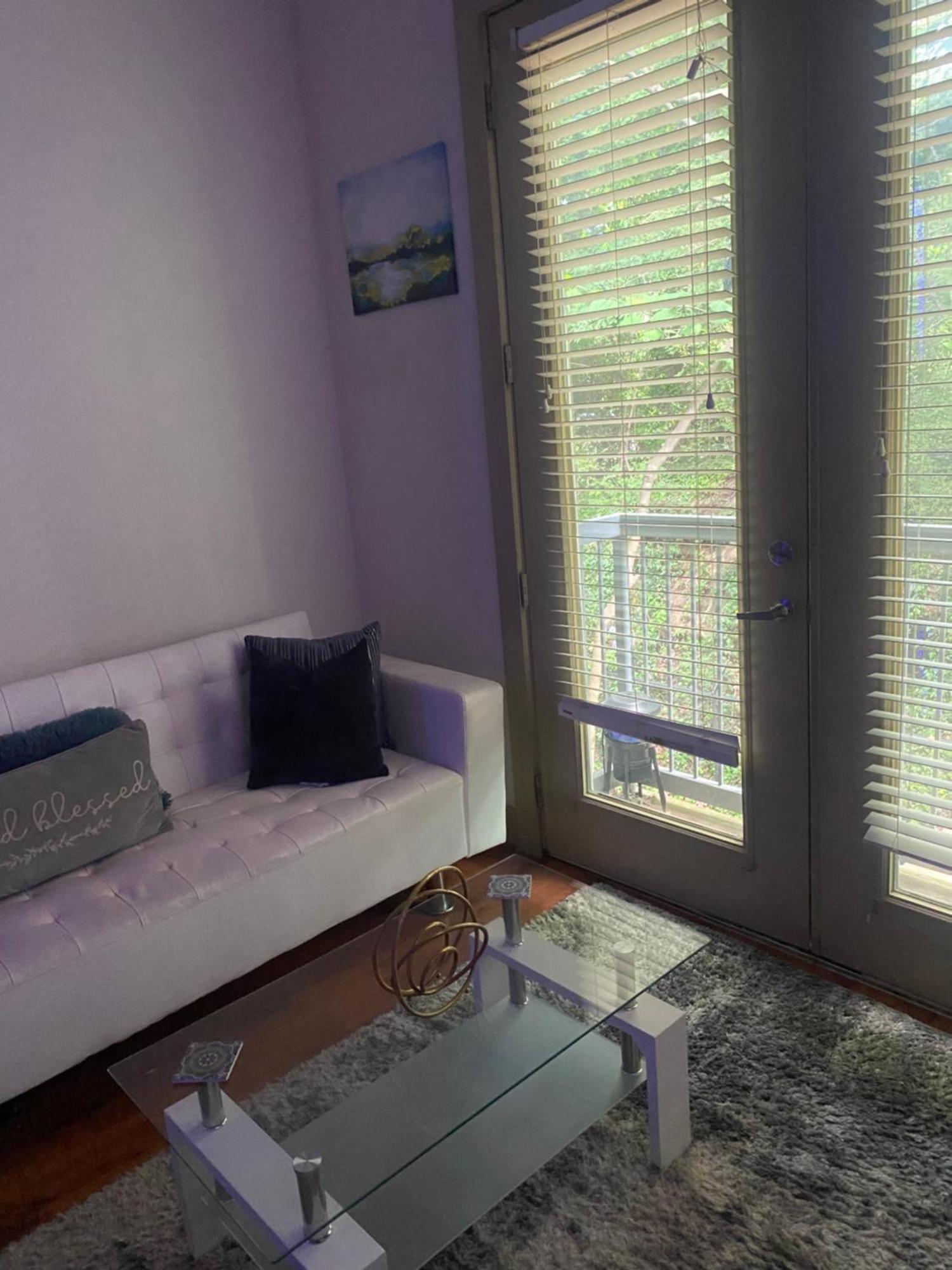 Appartamento 1Bd Gorgeous Loft In Buckhead Free Wi-Fi, Parking Atlanta Esterno foto